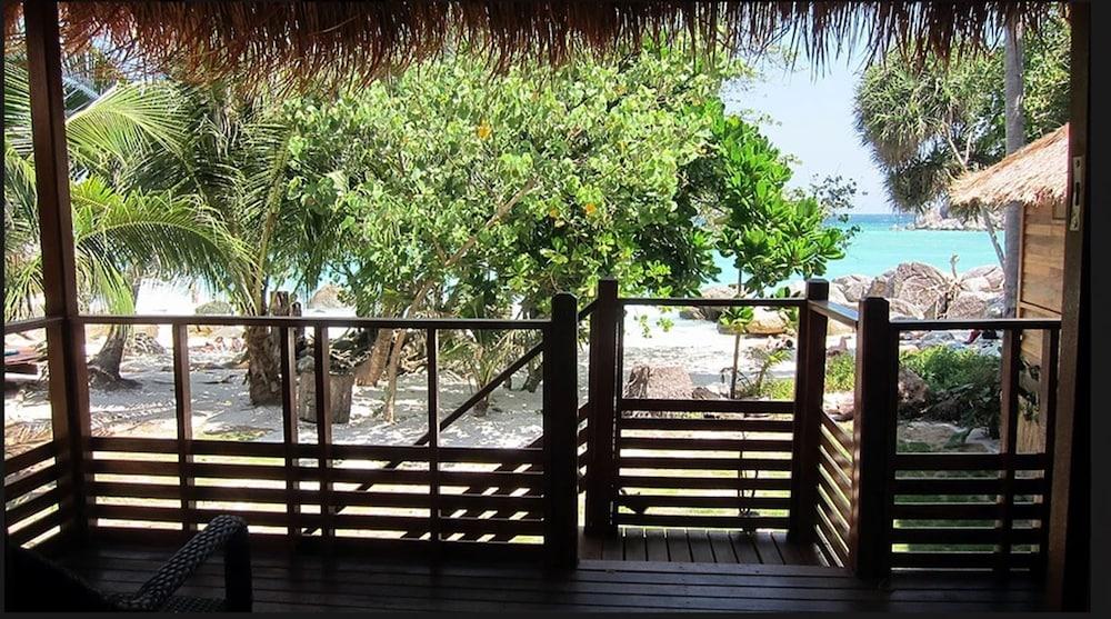 Ten Moons Lipe Resort Ngoại thất bức ảnh