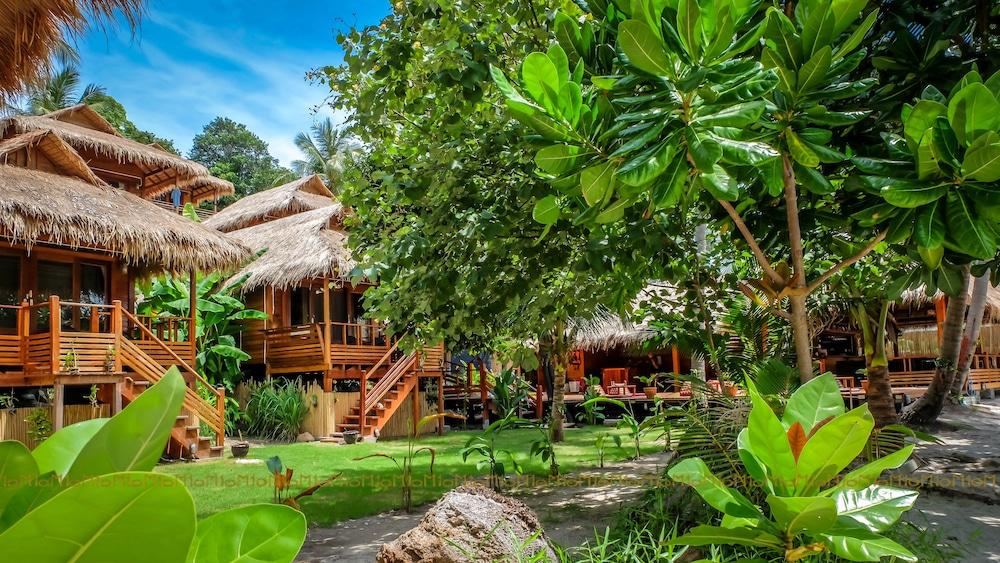 Ten Moons Lipe Resort Ngoại thất bức ảnh