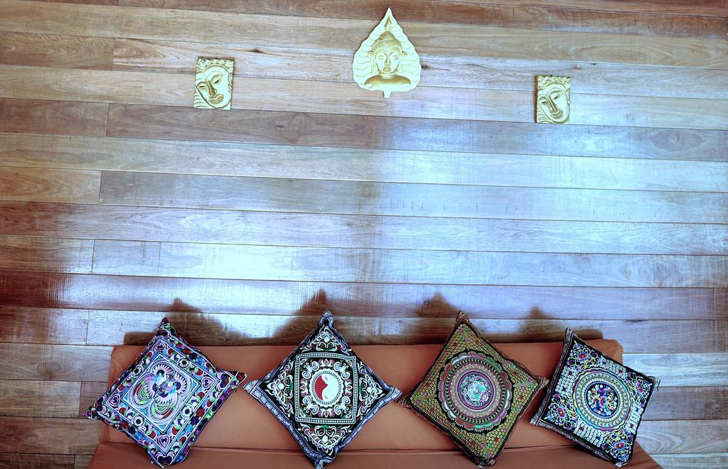Ten Moons Lipe Resort Ngoại thất bức ảnh