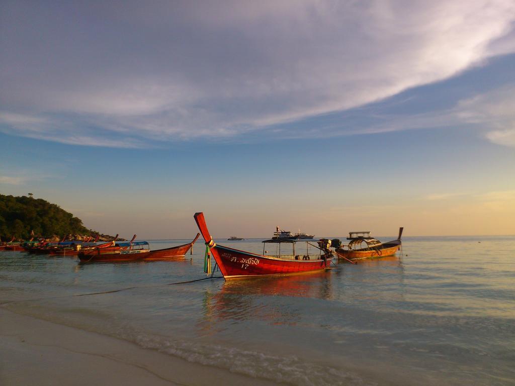 Ten Moons Lipe Resort Ngoại thất bức ảnh