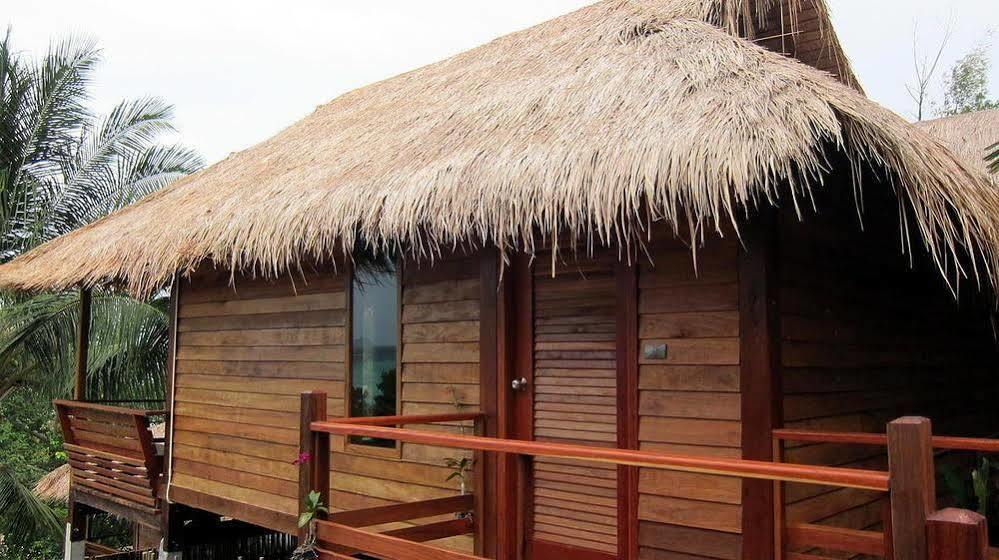Ten Moons Lipe Resort Ngoại thất bức ảnh