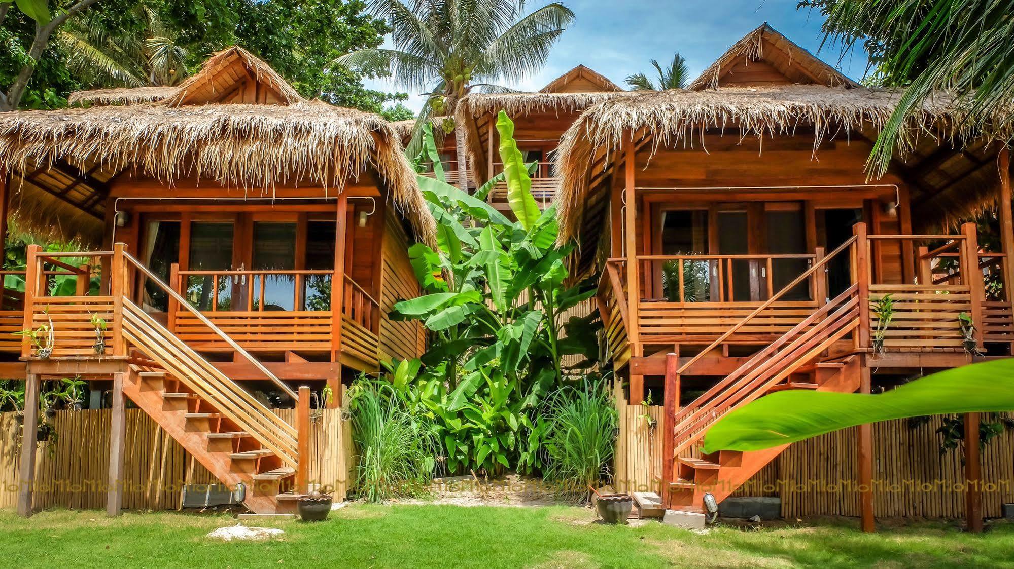 Ten Moons Lipe Resort Ngoại thất bức ảnh