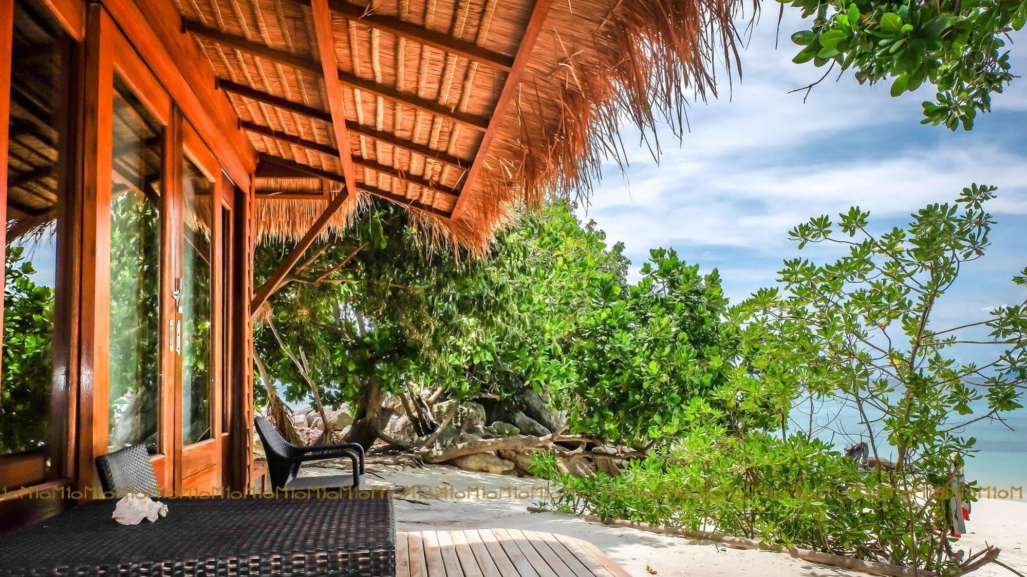 Ten Moons Lipe Resort Ngoại thất bức ảnh